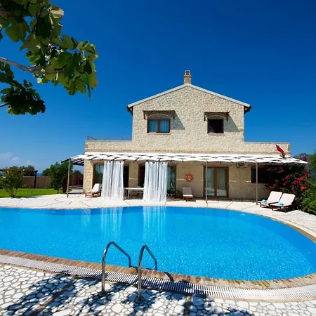 Βίλα Sleeps 8 Pool Air Con Wifi *